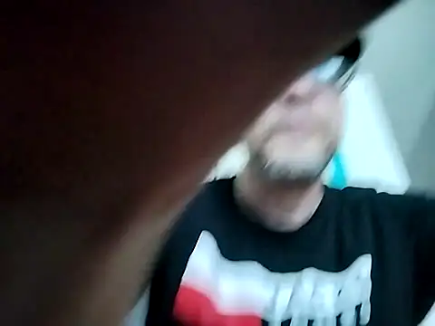 porkypproni online show from September 18, 1:02 pm