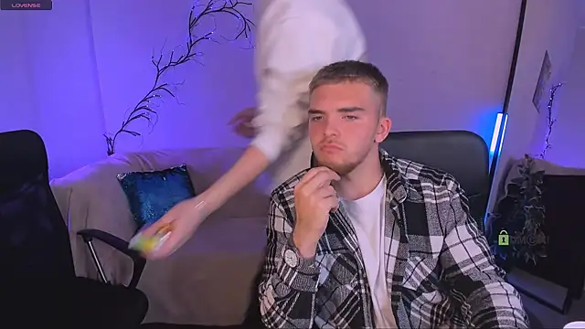 danny cool online show from October 14, 7:36 pm