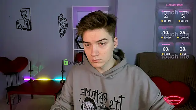 danny cool online show from December 4, 8:28 pm