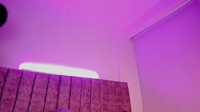 Ambeer fox  online show from March 17, 12:30 pm