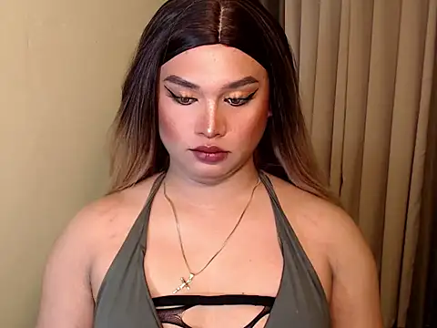 Snapshot of UrGoddess_Kiera chatting on October 13, 7:08 am UrGoddess Kiera online show from October 13, 7:08 am