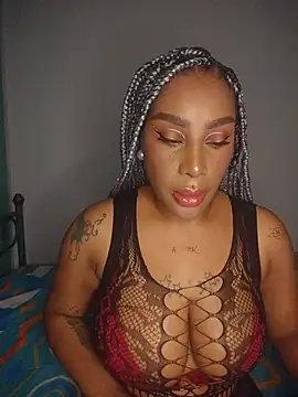 Queen Amara online show from June 4, 4:18 am