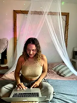 ShakiraLuxorinee online show from September 16, 3:13 pm