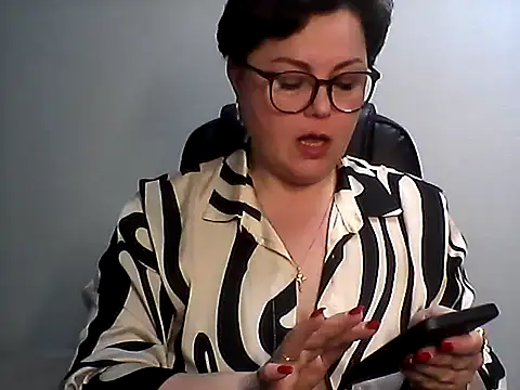 EllaLove2277 online show from February 26, 6:34 am