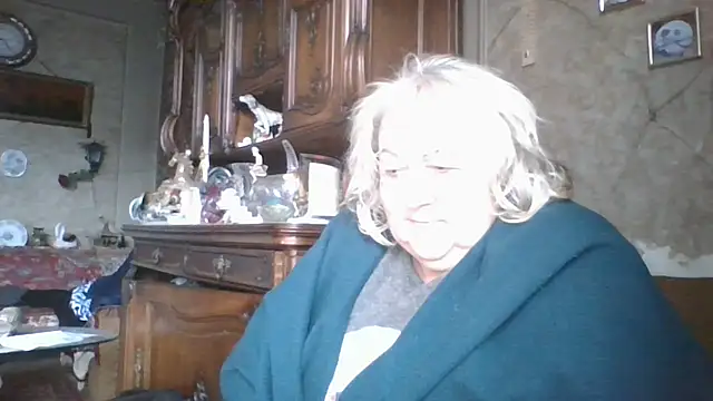 Snapshot of Lala-Love56 chatting on October 25, 5:26 am Lala-Love56 online show from October 25, 5:26 am