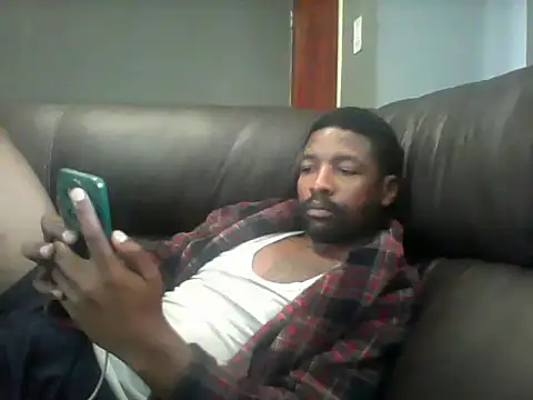 TopssyKreet online show from November 8, 9:53 am