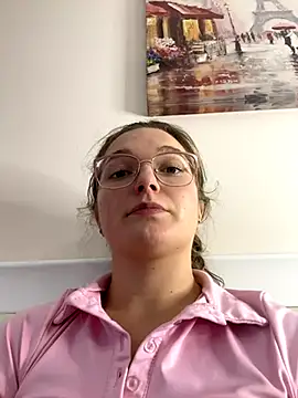 Snapshot of Bellatrisssaa chatting on November 3, 2:07 pm Bellatrisssaa online show from November 3, 2:07 pm