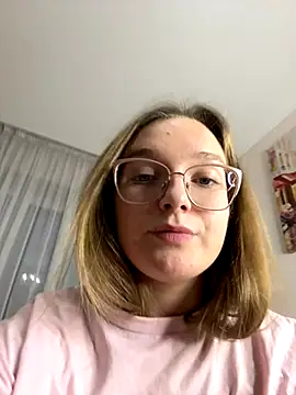 Snapshot of Bellatrisssaa chatting on November 20, 3:01 pm Bellatrisssaa online show from November 20, 3:01 pm