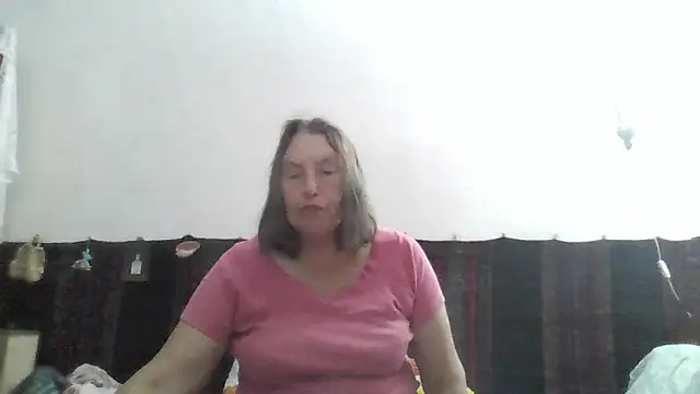 Snapshot of AnnaLive570 chatting on June 22, 3:25 am AnnaLive570 online show from June 22, 3:25 am