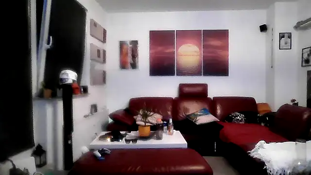 Snapshot of hellgirl1980 chatting on September 21, 3:19 am hellgirl1980 online show from September 21, 3:19 am