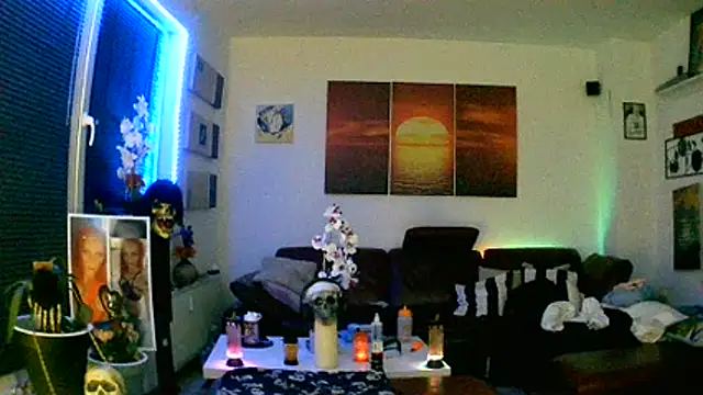 hellgirl1980 online show from November 5, 10:54 pm