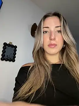 Sashailardi online show from April 5, 11:02 pm