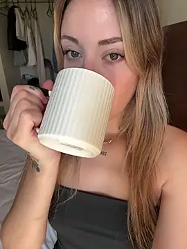 Sashailardi online show from April 18, 10:21 pm