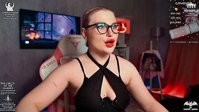 Snapshot of Wounded_Goddess_ chatting on December 2, 3:18 pm Wounded Goddess online show from December 2, 3:18 pm