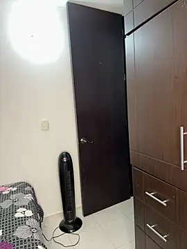 charlottekiss99 online show from April 17, 10:13 pm