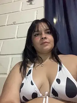 SweetKimi  online show from October 2, 2:51 am