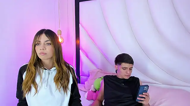 Snapshot of LoganMiller69 chatting on October 25, 5:37 am LoganMiller69 online show from October 25, 5:37 am