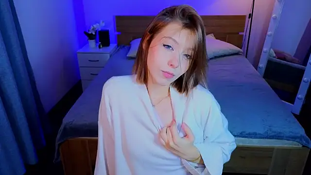 LumMina online show from December 4, 10:02 am