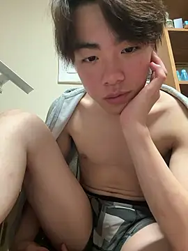 Snapshot of gagsjj chatting on February 22, 3:32 pm gagsjj online show from February 22, 3:32 pm