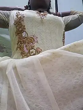 Rashmi Pathak online show from November 26, 11:39 pm