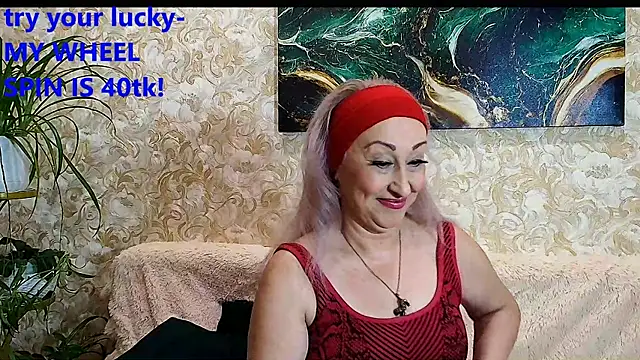  Sara  Smith  online show from December 3, 7:16 am