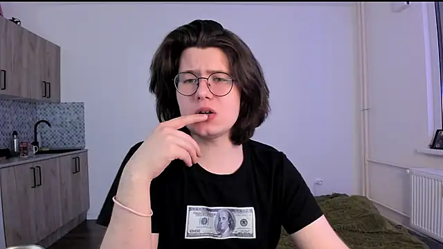 Derek Shameless online show from February 18, 5:20 pm