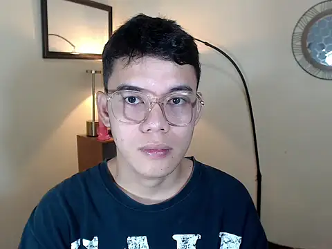 keirflorianxx online show from October 1, 7:36 am