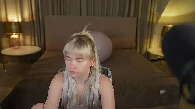 Ava kiss054 online show from April 17, 6:33 pm