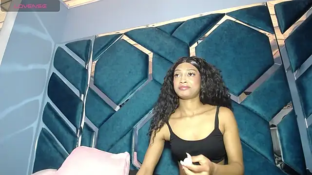 Lea Sweetly online show from November 8, 1:22 pm