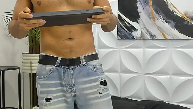 johan miller0 online show from October 8, 10:51 pm