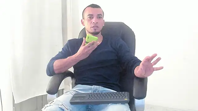 johan miller0 online show from November 11, 11:54 am