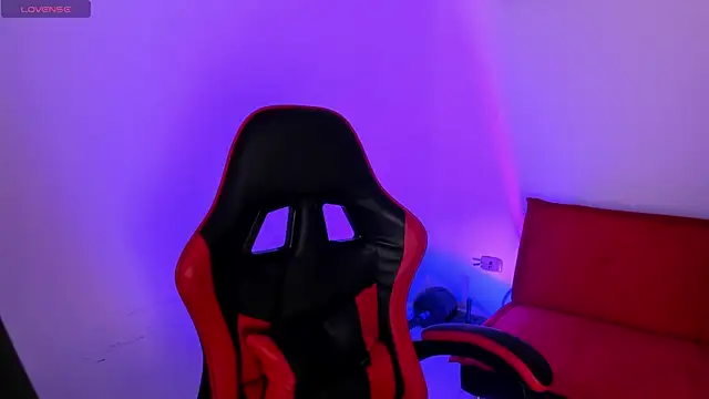 PeytonBox online show from November 13, 11:31 am