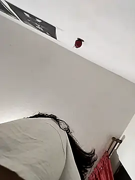 Emily Caprile online show from November 18, 11:15 pm