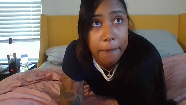 Snapshot of jottijade chatting on October 18, 12:50 pm jottijade online show from October 18, 12:50 pm