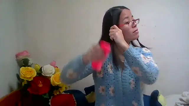 Snapshot of sweethanajapanese chatting on February 19, 12:45 pm sweethanajapanese online show from February 19, 12:45 pm