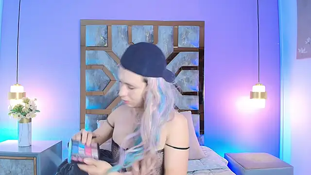 Electra Gosselin online show from November 12, 4:02 am