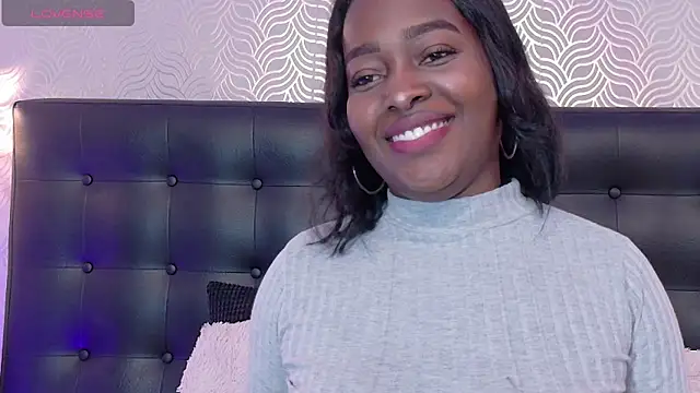 Snapshot of NaiaraMasson_ chatting on November 3, 12:28 pm NaiaraMasson online show from November 3, 12:28 pm