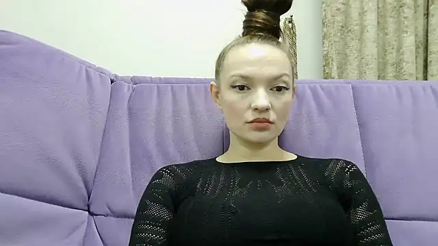 Snapshot of Salynxa chatting on March 3, 10:10 am Salynxa online show from March 3, 10:10 am