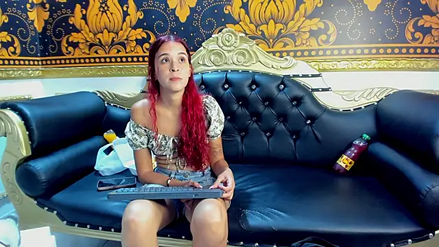 Teffy Cute  online show from October 17, 1:20 am