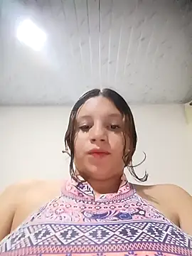 Snapshot of Shell_Latina chatting on May 12, 3:36 am Shell Latina online show from May 12, 3:36 am