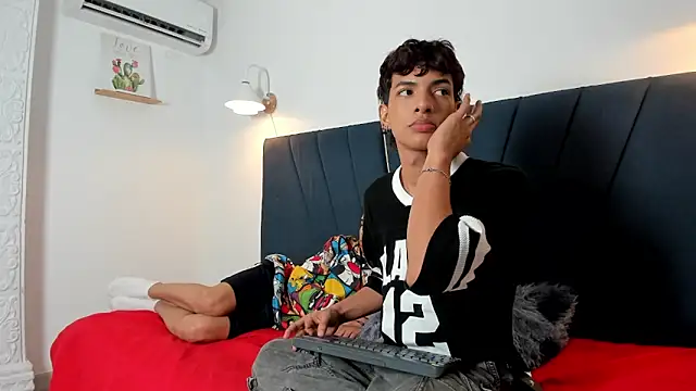 maicol cum23 online show from December 17, 4:51 am