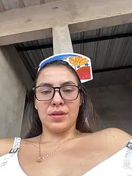 Snapshot of Dakota_Evanns chatting on February 27, 10:21 pm Dakota Evanns online show from February 27, 10:21 pm