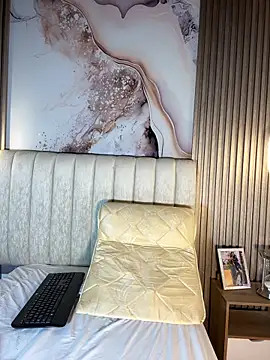 Dakota Evanns online show from March 9, 9:41 pm