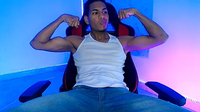 lorian vikel online show from October 26, 9:10 pm