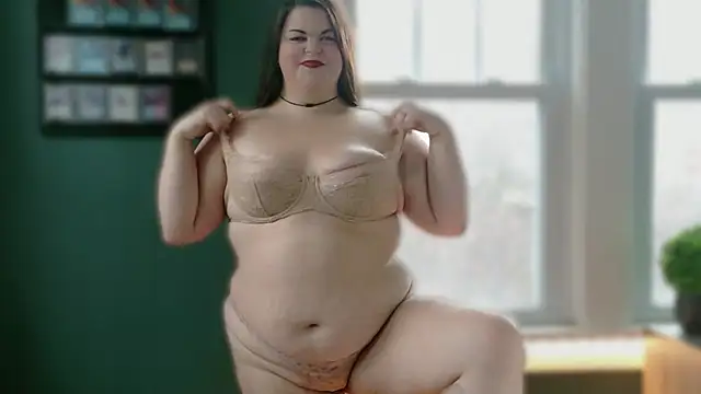 PlayWithBrittany online show from November 21, 7:34 pm