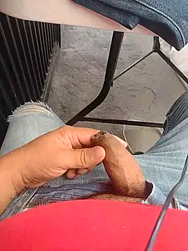 Snapshot of Santiagoqro85 chatting on October 7, 8:06 pm Santiagoqro85 online show from October 7, 8:06 pm