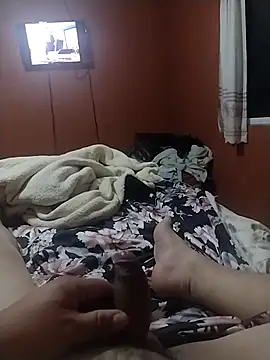 Snapshot of Santiagoqro85 chatting on October 17, 4:04 am Santiagoqro85 online show from October 17, 4:04 am