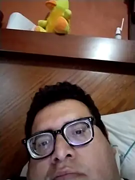 Snapshot of Santiagoqro85 chatting on October 25, 2:24 pm Santiagoqro85 online show from October 25, 2:24 pm