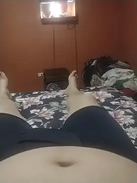 Snapshot of Santiagoqro85 chatting on November 22, 4:11 am Santiagoqro85 online show from November 22, 4:11 am