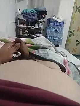 Snapshot of Santiagoqro85 chatting on January 13, 4:29 am Santiagoqro85 online show from January 13, 4:29 am